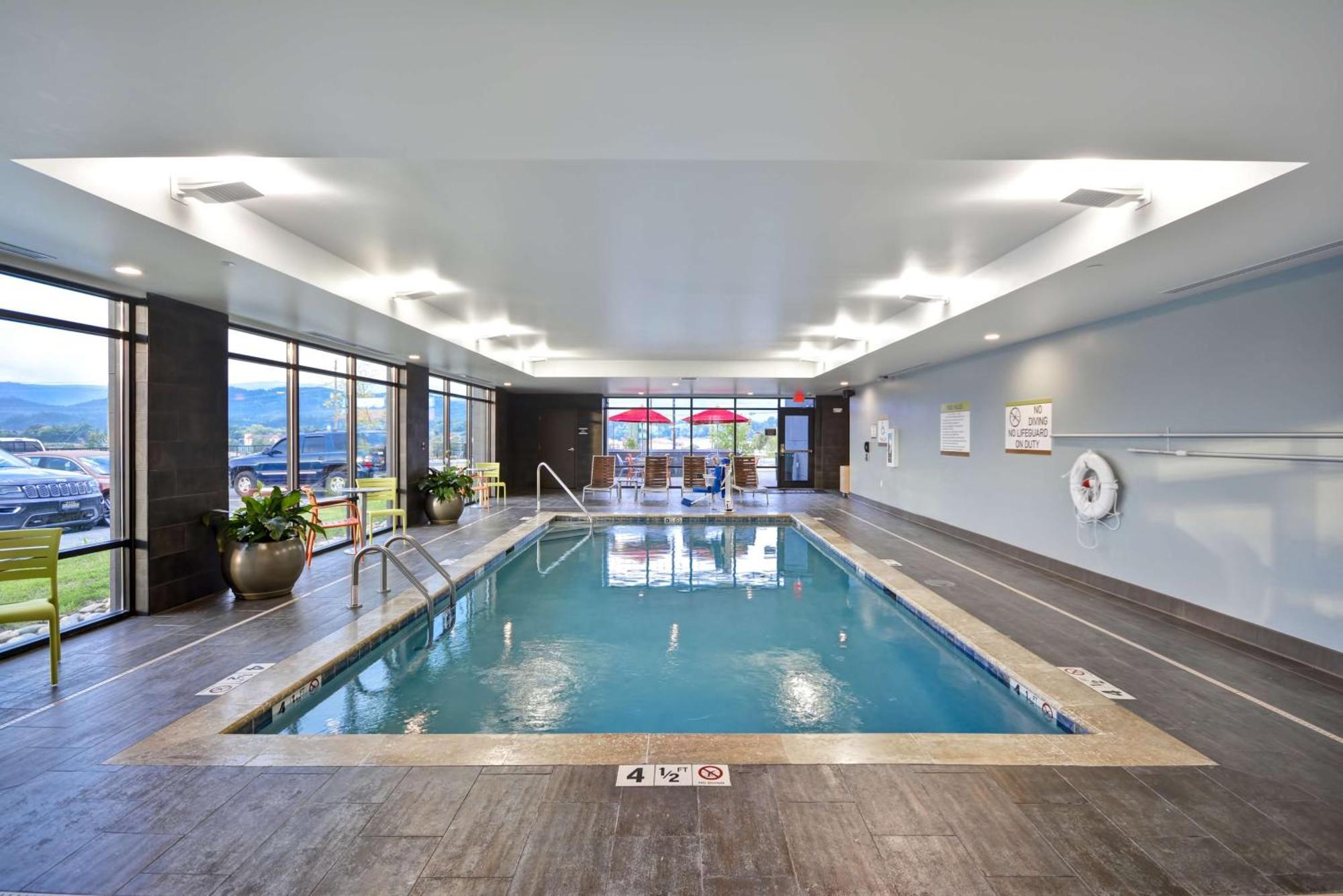 Hotel Home2 By Hilton 3*